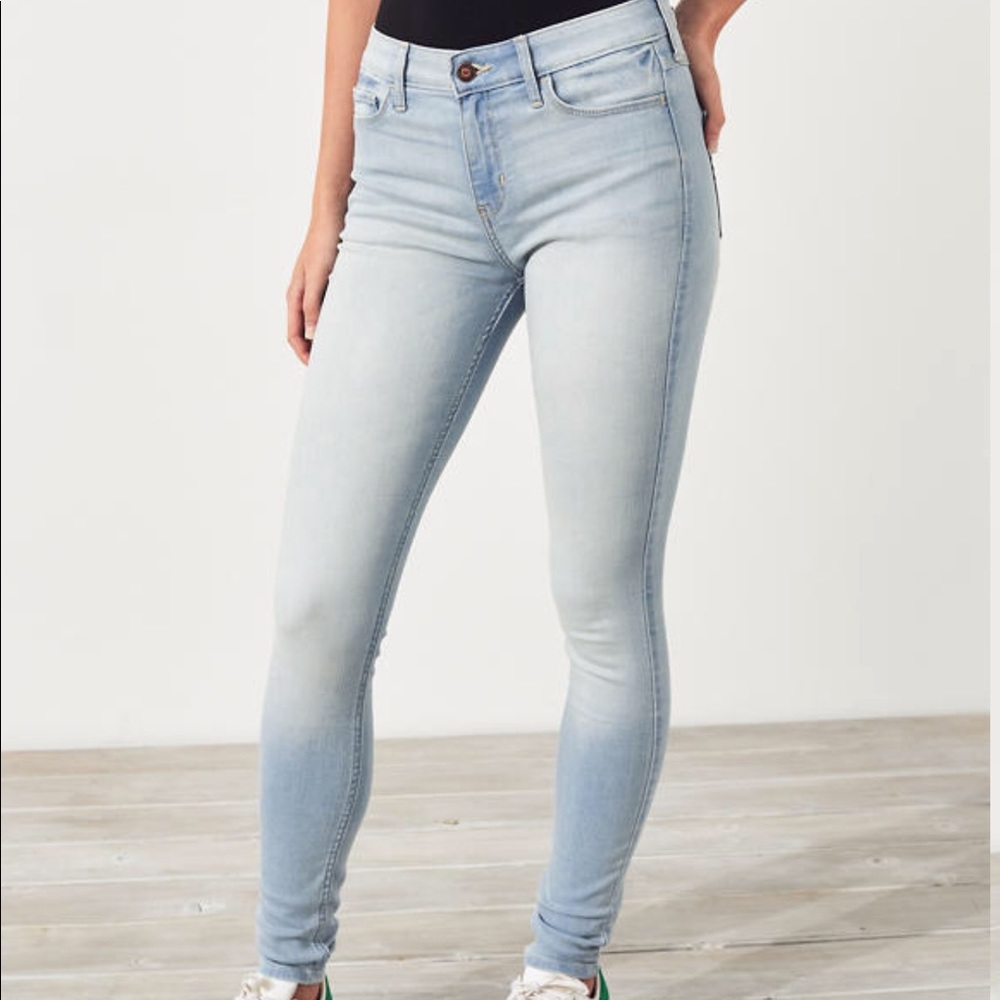 Hollister Light Wash Skinny Jeans